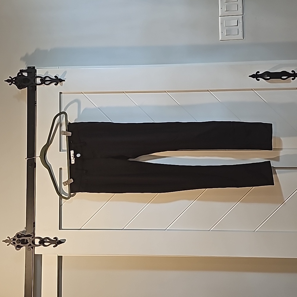 25R Lynx Skinny Black Leggings by Daytrip